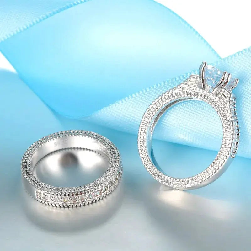 Eternal Radiance Bridal Ring Set – detail view 5