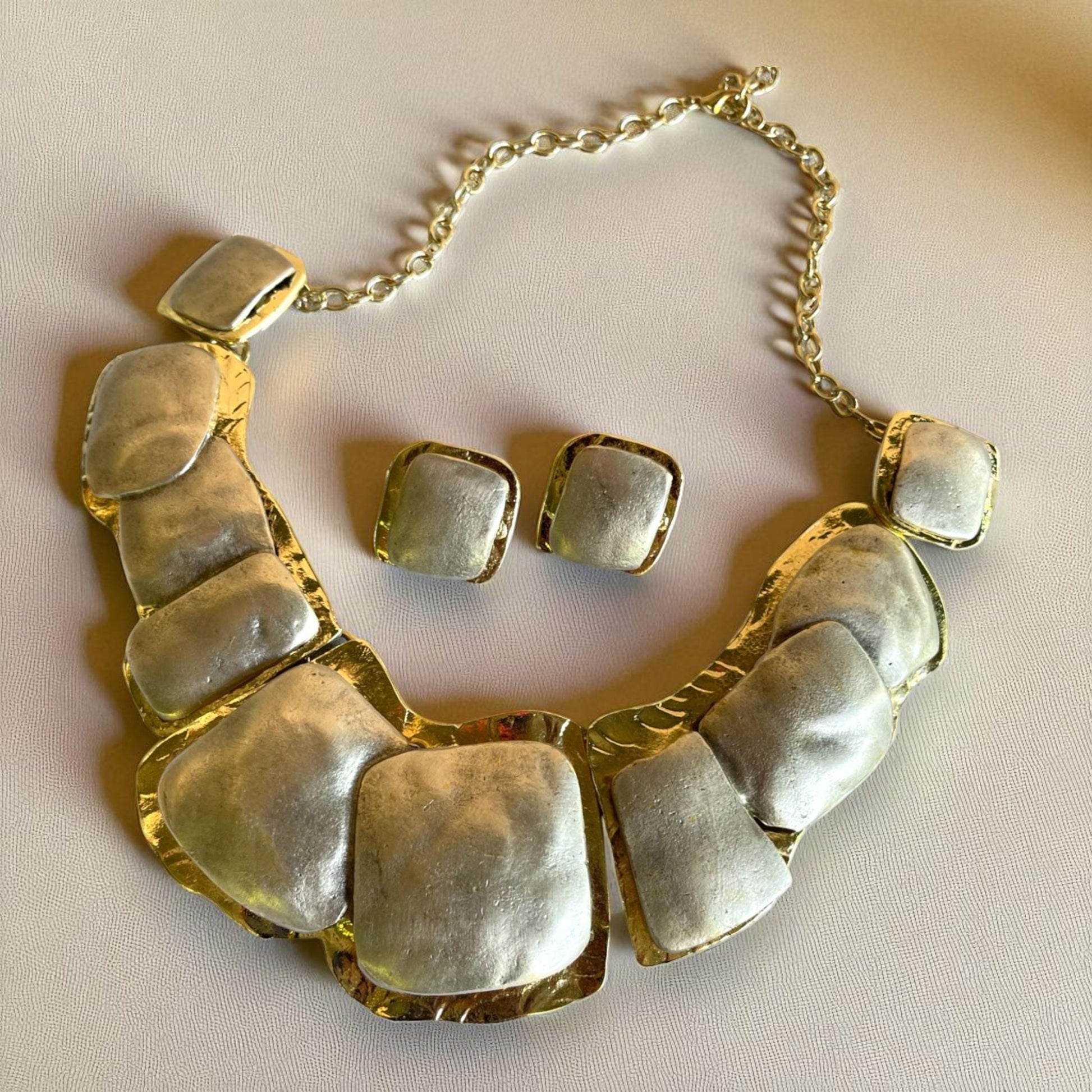 Gold Velvet Clutch Purse & Bold Statement Jewelry Set – Handmade Glam Evening Bag with Necklace & Earrings – Luxury Formal Accessories Gift, Handmade In Turkey - Glam Duchess