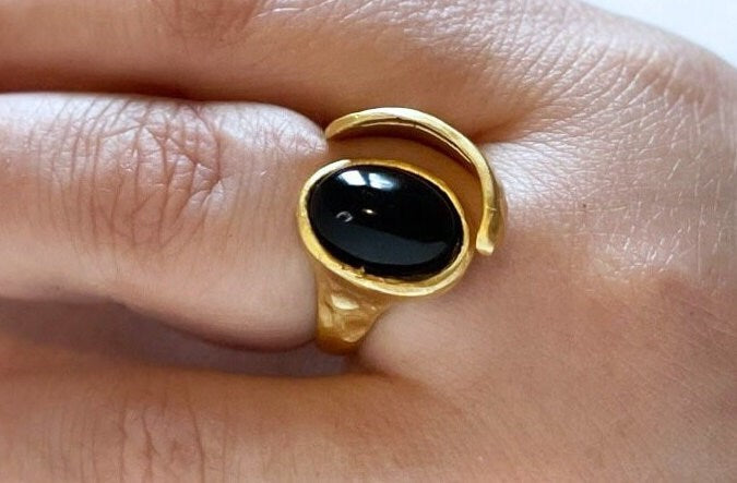 Handmade Roman Inspired Black Stone Gold Ring - Bohemian Style Red Gemstone - Gold Plated Adjustable Ring - Stylish Birthday Gift for Her