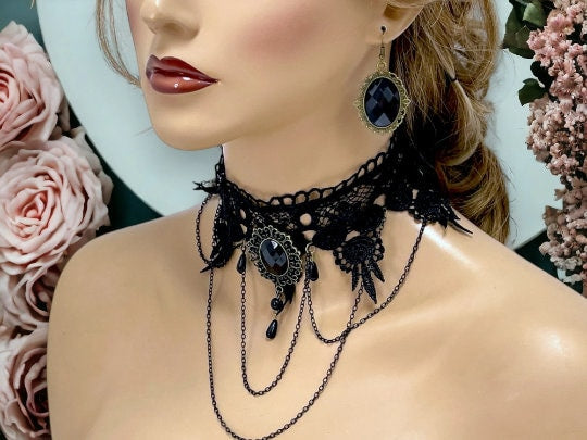 Victorian Gothic Choker Necklace - Black Lace Wedding Jewelry - Glam Duchess