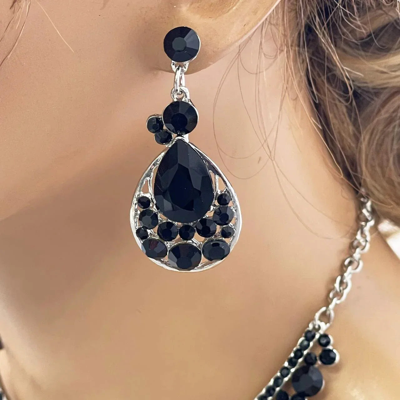 Black Crystal Necklace Set – Luxury Statement Jewelry With Teardrop Design & Adjustable Clasp by Glam Duchess (luxury-black-crystal-statement-necklace-earrings-set-evening-formal-jewelry)