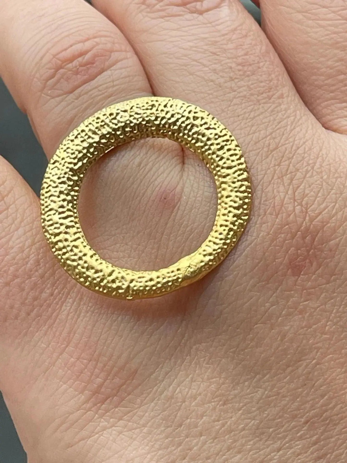Gold Plated Ring – Minimalist Circle Adjustable Geometric Chunky Jewelry by Glam Duchess (minimalist-gold-plated-circle-ring-chunky-textured-open-ring-modern-statement-ring-adjustable-geometric-ring-unique-handmade-jewelry)