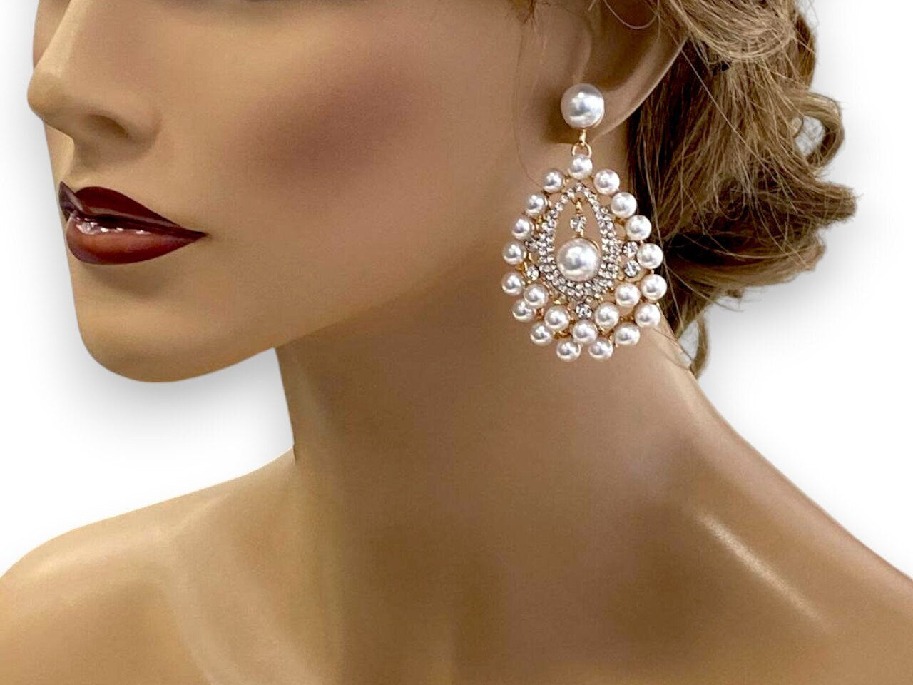 Elegant Pearl & Crystal Chandelier Earrings for Brides - Glam Duchess