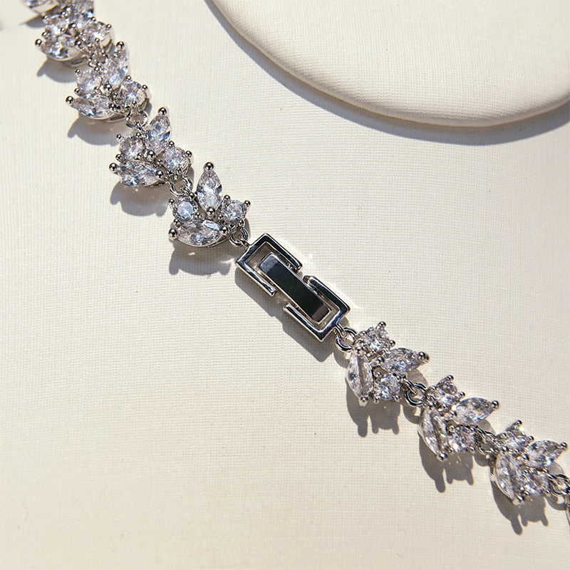 Exquisite Crystal Wedding Jewelry Set with Cubic Zirconia