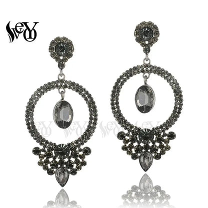 Regency Crystal Chandelier Earrings – detail view 3