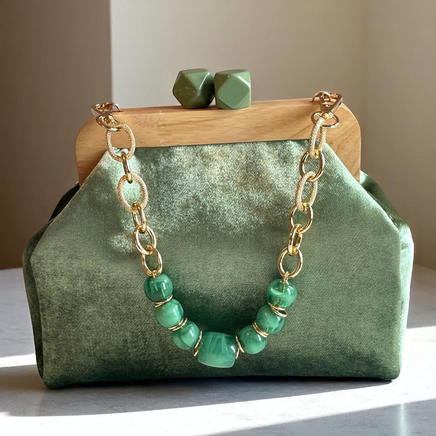 Green Velvet Clutch with Wooden Frame and Gemstone Chain, Handmade Evening Bag | Elegant Party Purse | Aramele Atelier - Glam Duchess