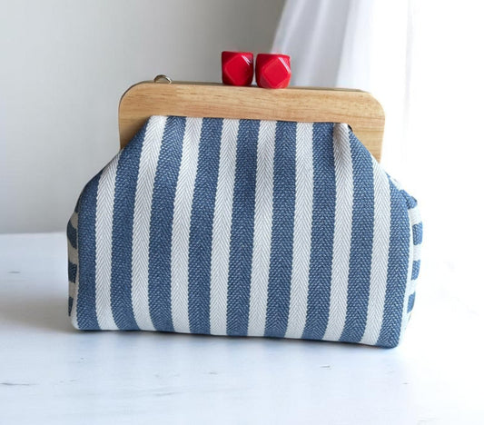 Striped Canvas Clutch with Wooden Frame – Handmade in Türkiye