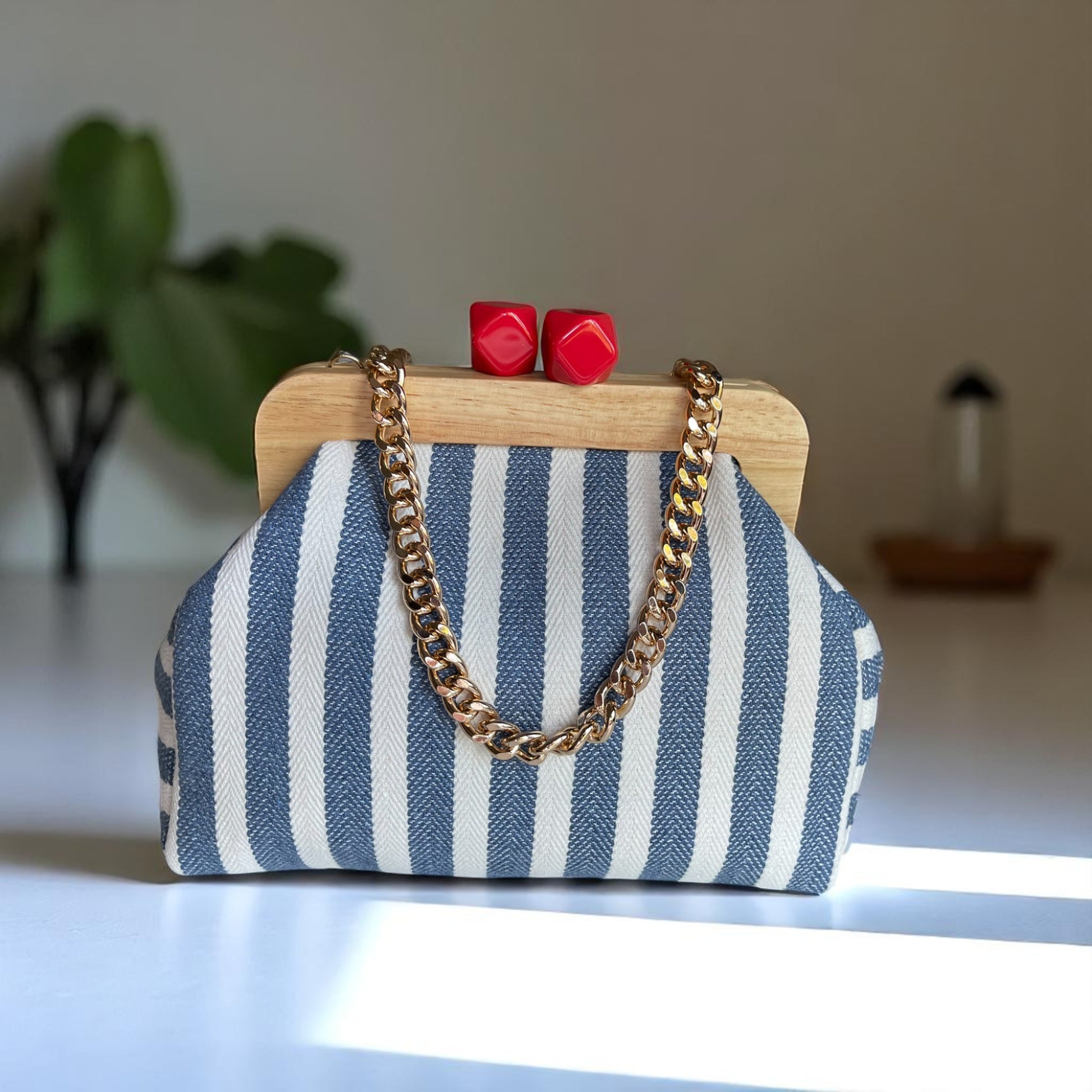 Striped Canvas Clutch Bag with Wooden Frame Hand – Stylish Summer Accessory, Boho Chic Purse for Women - Glam Duchess