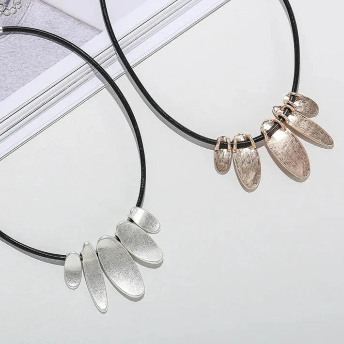 Chic Retro Metal Choker Necklace