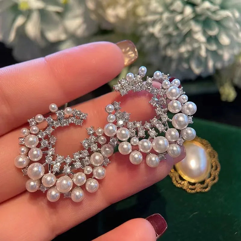 Luxurious Irregular Circle Imitation Pearl Crystal Stud Earrings
