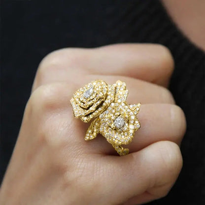 Rosette Pavé Statement Ring – detail view 7
