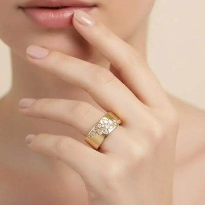 Verdant Vine Statement Ring – detail view 6