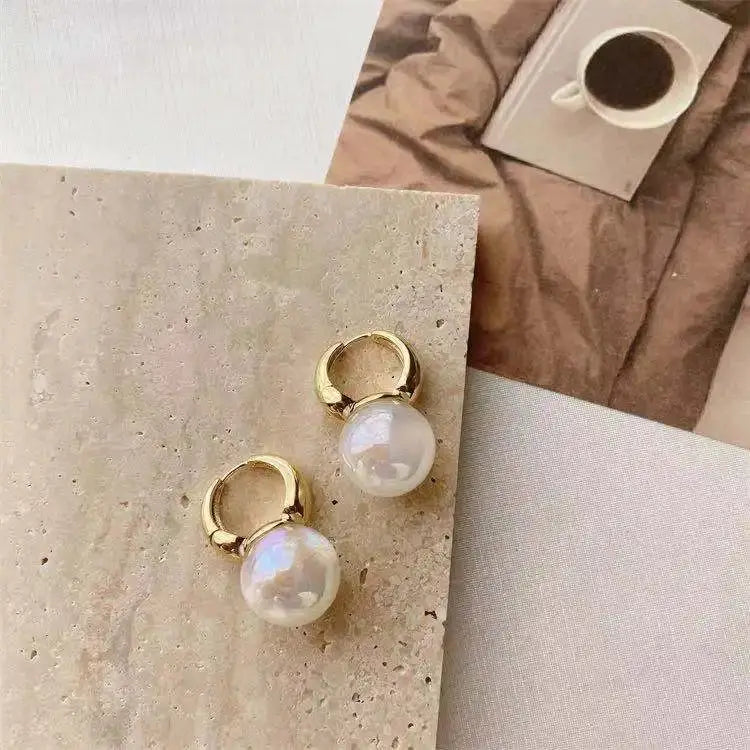 Lustre Pearl Drop Earring Collection – detail view 10
