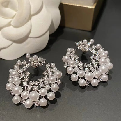 Luxurious Irregular Circle Imitation Pearl Crystal Stud Earrings