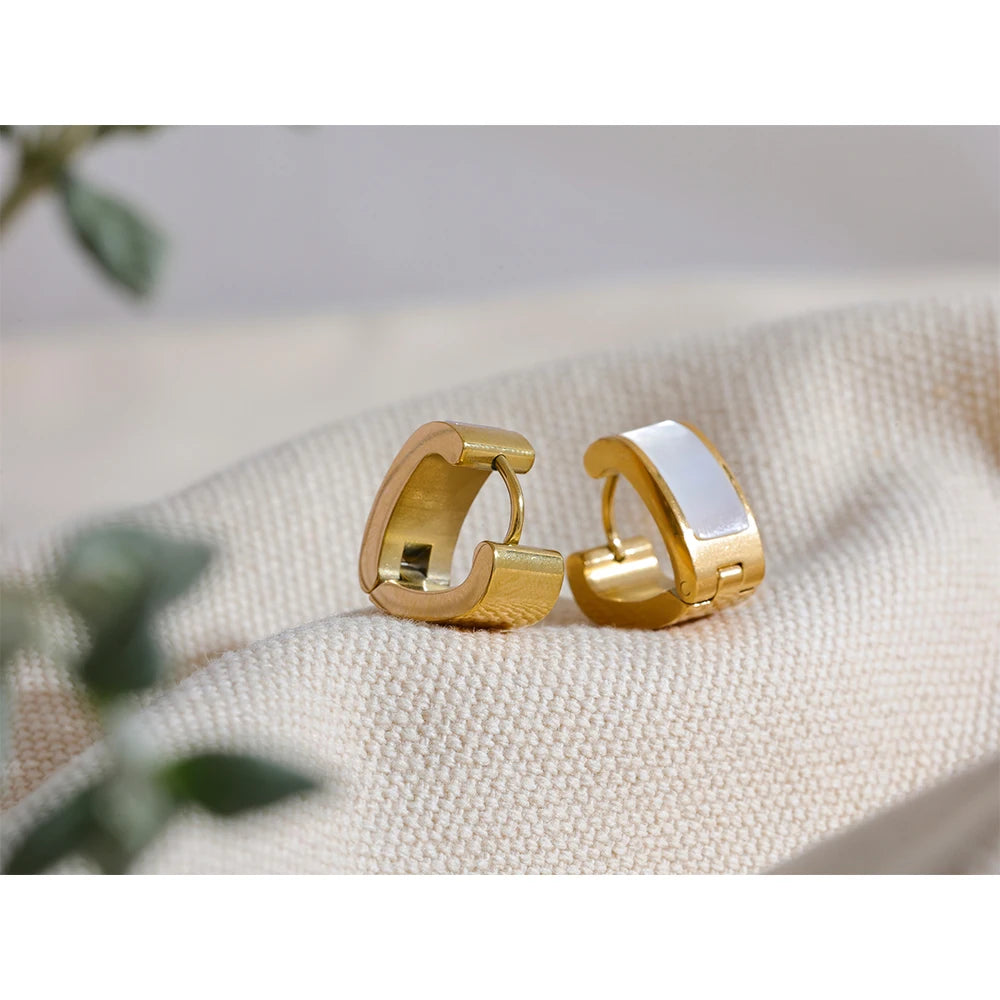 Stainless Steel Hoop Heart Earrings - Gold Color Plated Bijoux