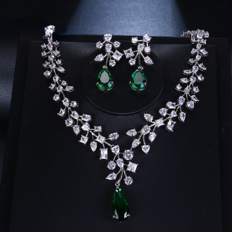 Exquisite Emerald Green Cubic Zirconia Necklace and Earrings Set
 
 Make a stunning statement with this exquisite jewelry set, featuring a captivating emerald green cubic zircon necklace and earrings. Whether you're attending a wGlam DuchessGlam DuchessExquisite Emerald Green Cubic Zirconia Necklace