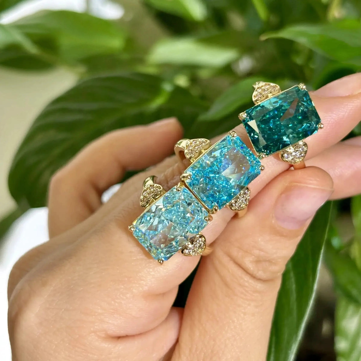Prism Ice-Cut Adjustable Statement Ring – detail view 4