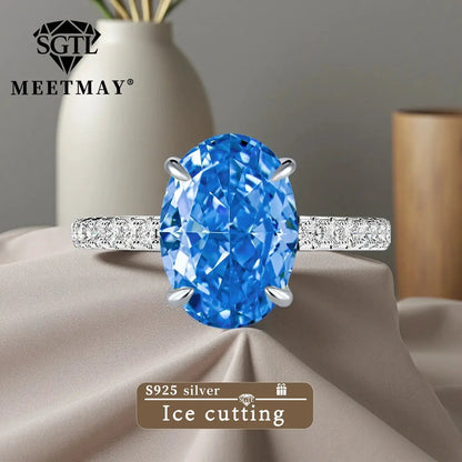 Celestia Oval Zircon Statement Ring – detail view 15