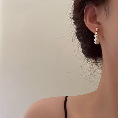 Exquisite Fashion Pearl Earrings