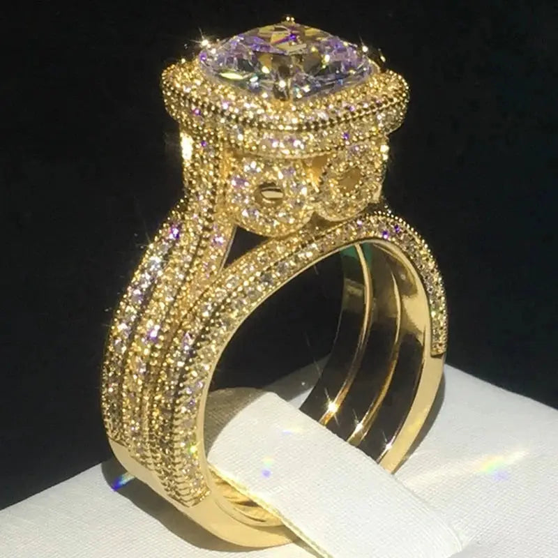 Celestial Halo Three-Piece Ring Set – detail view 3