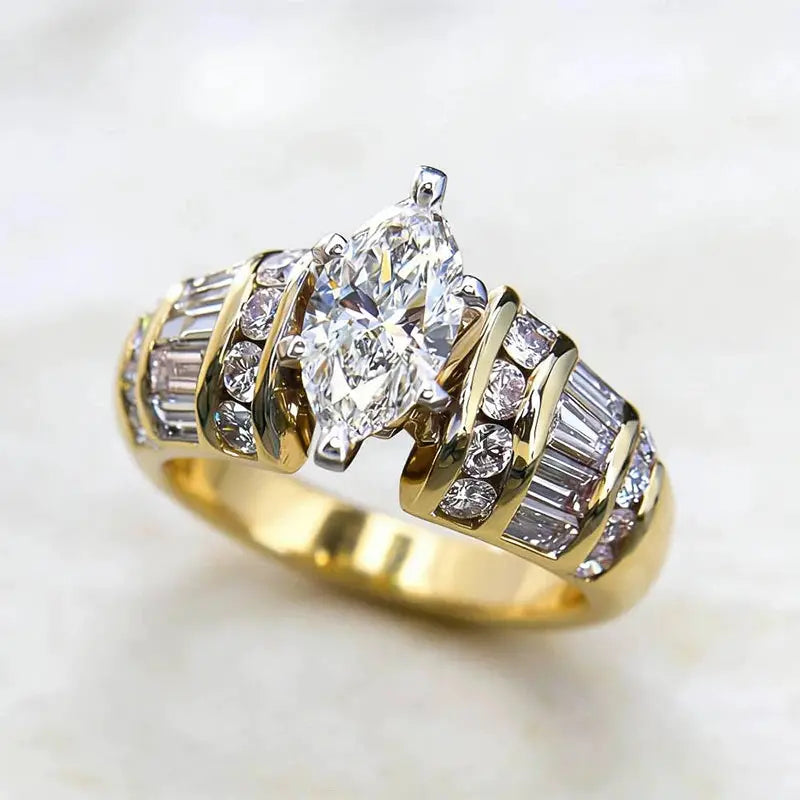 Aurelia Pear-Cut Two-Tone Ring – detail view 7