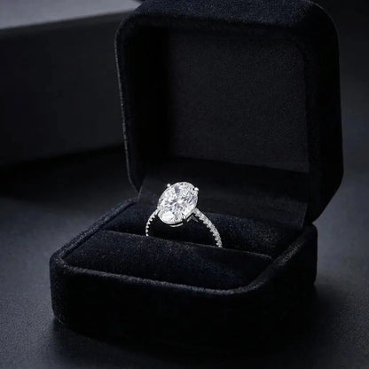 Celestia Oval Zircon Statement Ring – detail view 5
