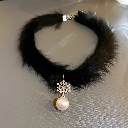 Elegant Snowflake Pearl Tassel Necklace – Winter Plush Choker Gift