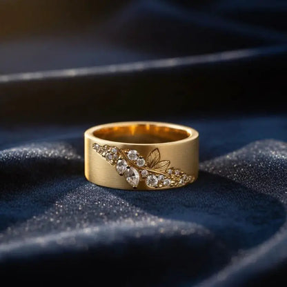 Verdant Vine Statement Ring – detail view 3