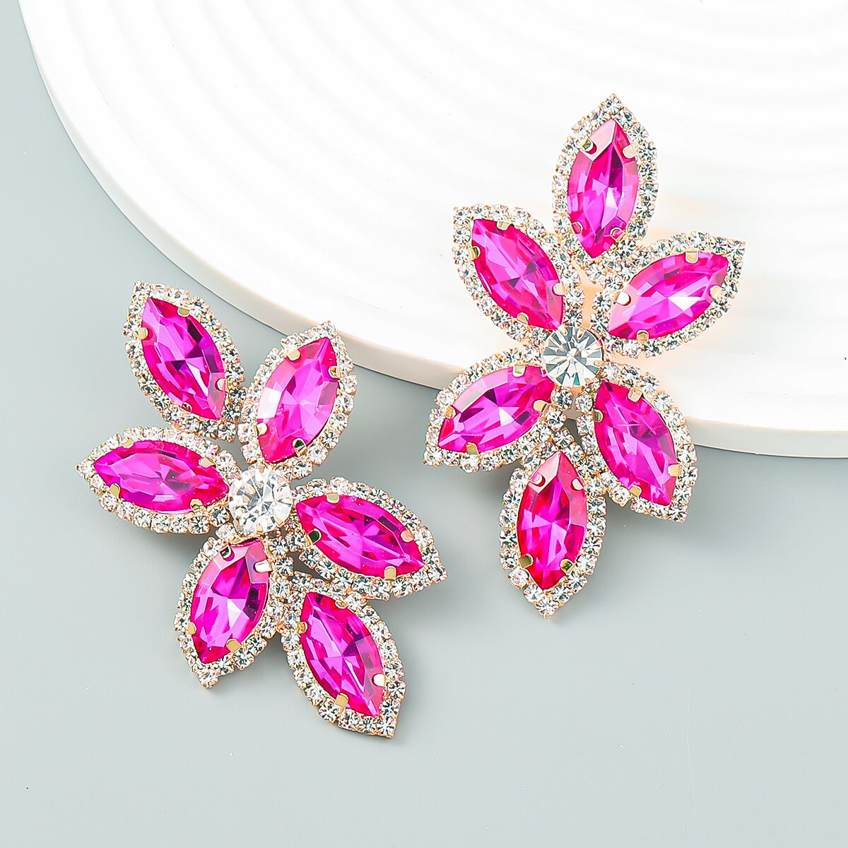 stunning crystal flower shaped earrings