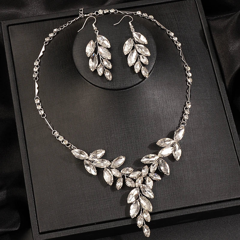 Elegant Handmade Rhinestone Bridal Jewelry Set in Gold/Silver