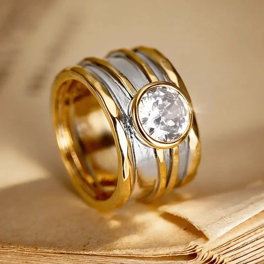 Elysian Two-Tone Curve Ring – Glam Duchess