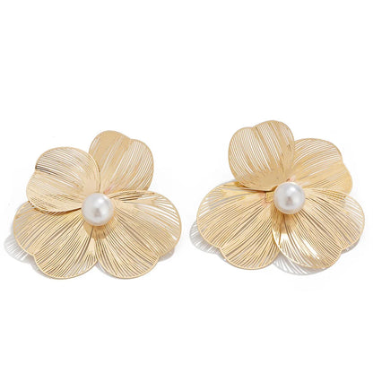 Punk Vintage Earrings - Metal Stud Flower Petal Studs With Pearl & Copper Alloy
