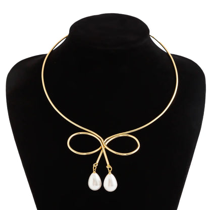 Bowknot Metal Torque Simulated Pearl Choker Necklace