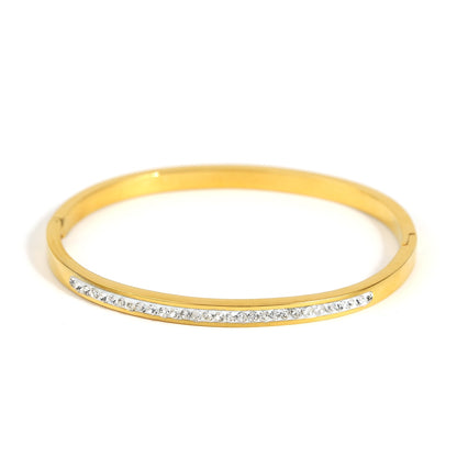 Chic Geometric Gold-Plated Stainless Steel Bangles
 Stackable Bangles High Fashion Bracelets
 Elevate your style with our trendy stackable bangles, designed with a geometric pattern and tension setting for a modern Glam DuchessGlam DuchessChic Geometric Gold-Plated Stainless Steel Bangles