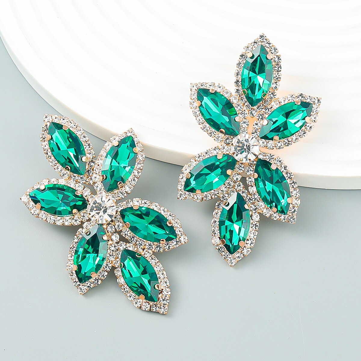 stunning crystal flower shaped earrings