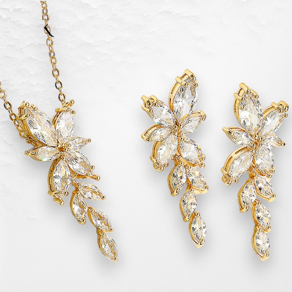 Wedding Jewelry Set, Bridal Jewelry Set, Bridal Earrings, Bridesmaid Jewelry, Dainty Cubic Zirconia Leaf Necklace Earrings Jewelry Gift Set