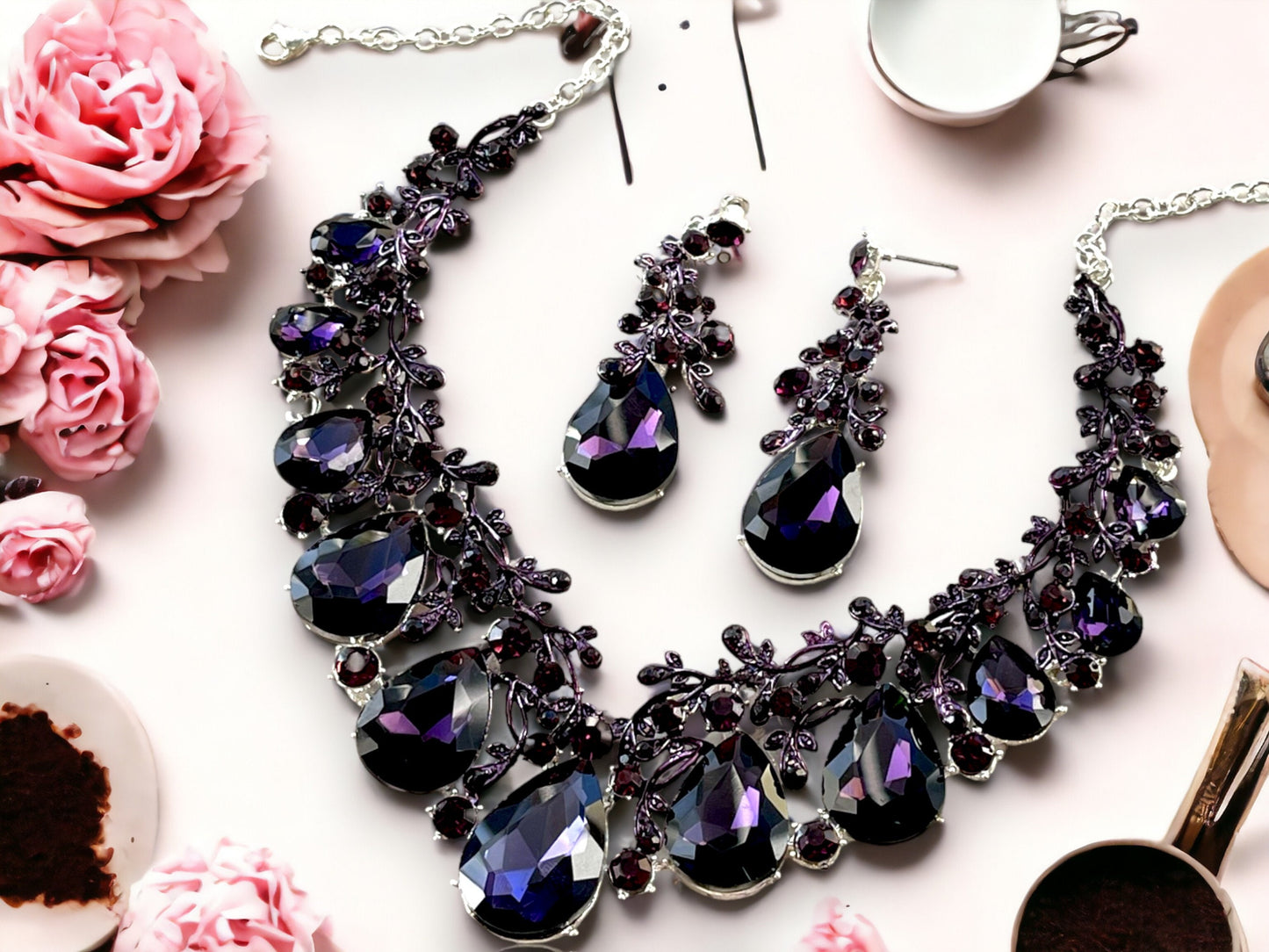 Purple Bridal Jewelry Set, Bridal V Shape Necklace Earrings, Evening statement Necklace, Prom Jewelry Set, Wedding Teardrop Jewelry Set