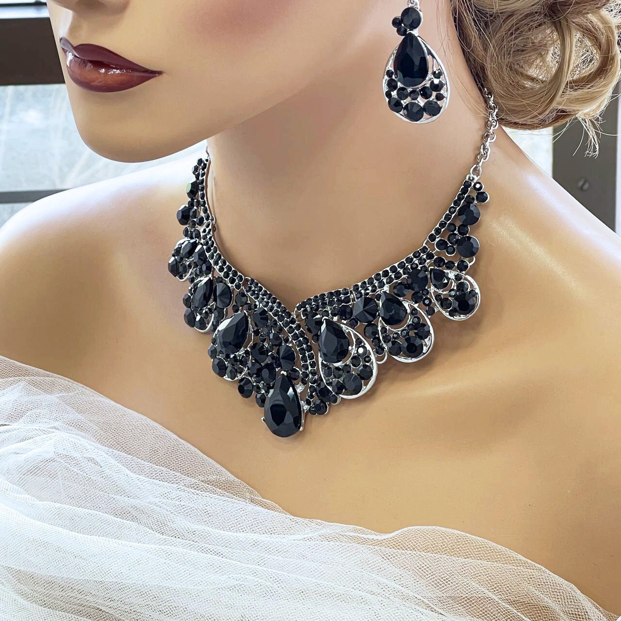 Black Bridal Jewelry Set, Chunky Teardrop Crystal Necklace Earrings for Wedding Glamour, Evening Necklace Statement Jewelry, Gift for Her