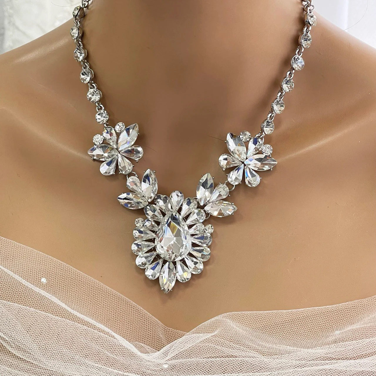 Luxury Crystal Statement Necklace & Earrings Set – Bridal & Evening Jewelry - Glam Duchess