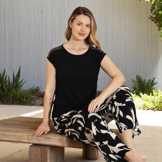 Soft Pajama Set, Short Sleeve Top & Printed Pants, Lightweight Summer Loungewear, Comfy Homewear Set, Relaxed Fit Sleepwear, Made in Turkey