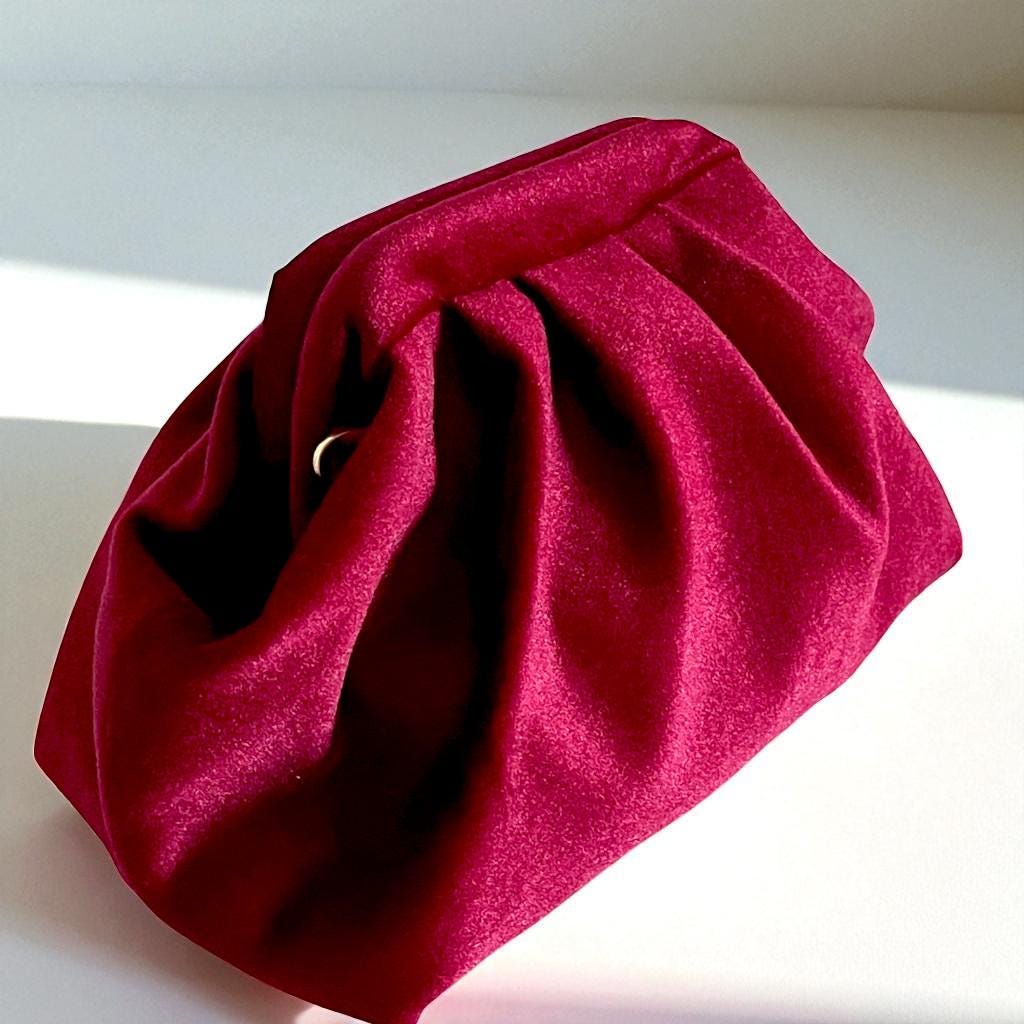 Soft Vintage-Inspired Pouch in Deep Red Velvet Clutch Bag, Burgundy Velvet Ruched Clutch Bag| Evening Purse| Evening Purse| Made in Türkiye
