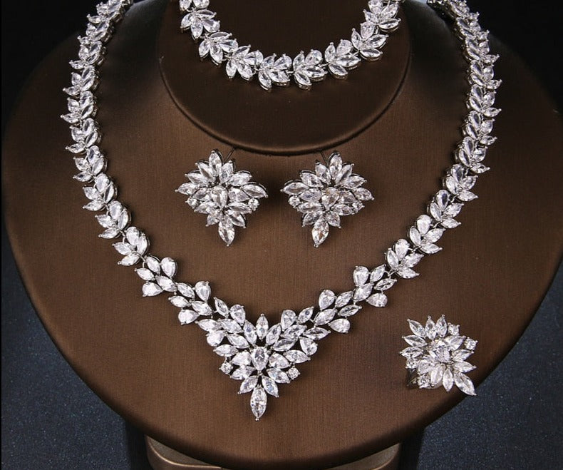 Elegant Plant-Inspired Bridal Jewelry Set